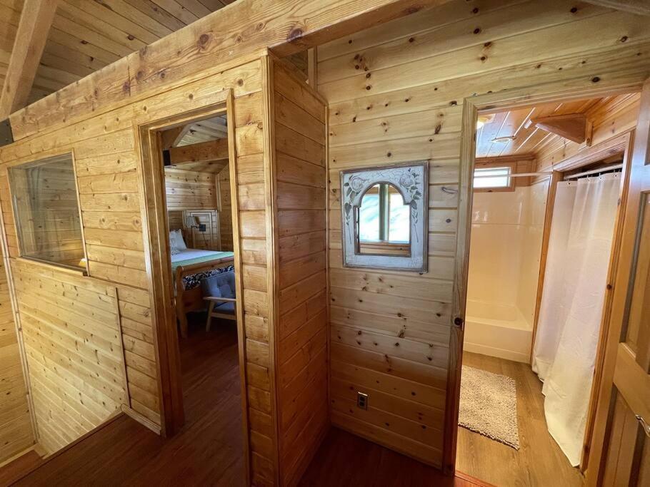 Вилла Summit: Discover Serenity In This Cozy Cabin With Mountain Views! Биг Бэар Лейк Экстерьер фото