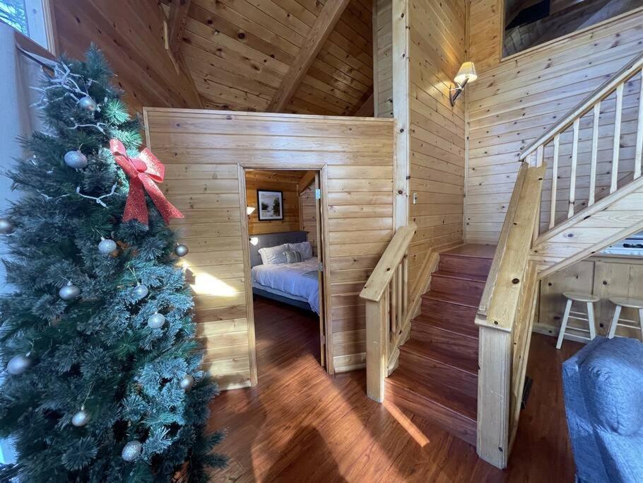 Вилла Summit: Discover Serenity In This Cozy Cabin With Mountain Views! Биг Бэар Лейк Экстерьер фото